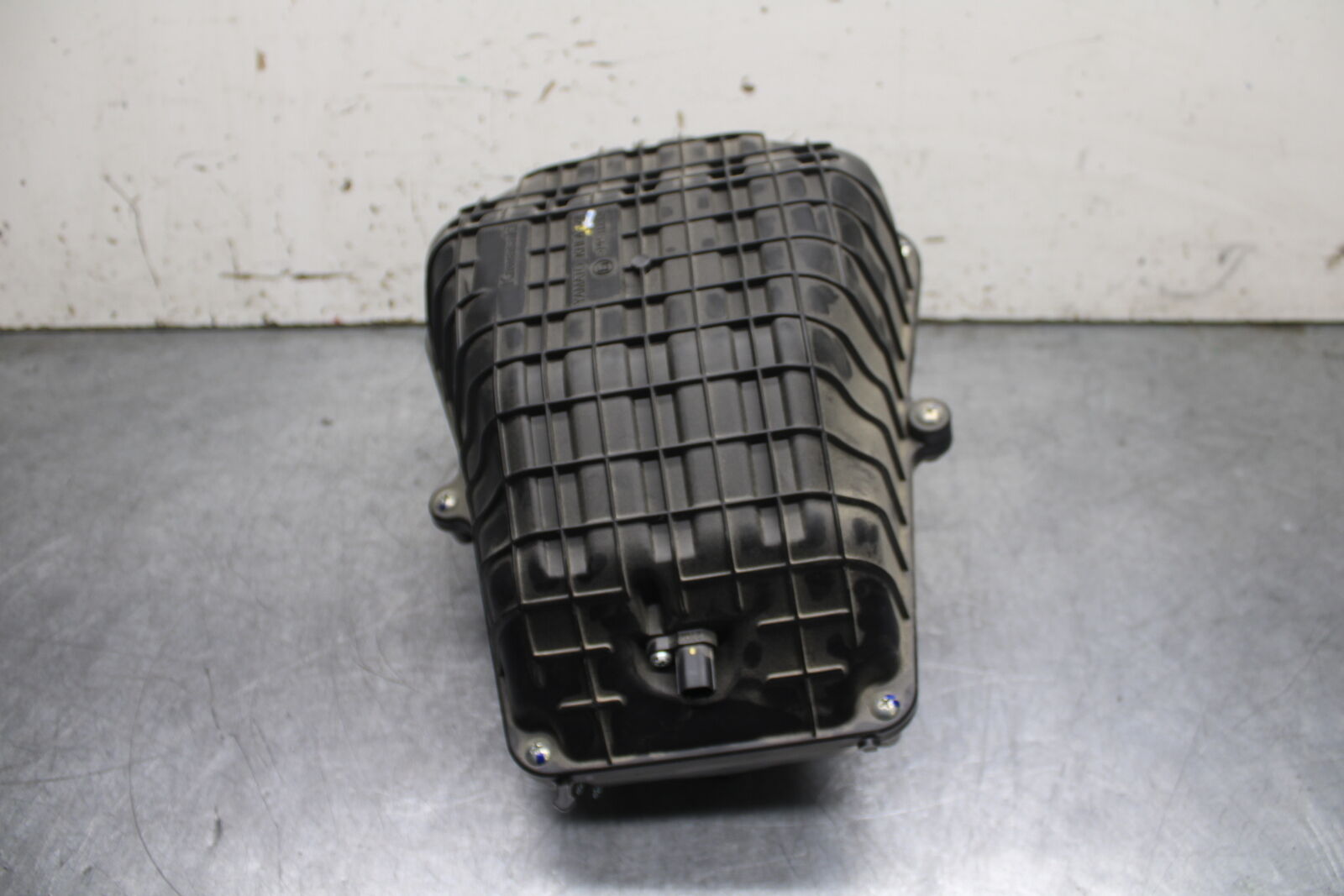 18-23 KAWASAKI NINJA 400 EX400 ABS AIRBOX AIR INTAKE FILTER BOX BB747