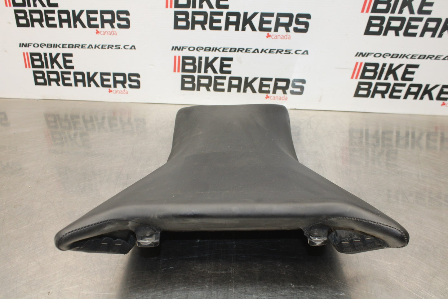 12-14 BMW S1000RR FRONT DRIVERS SEAT PAD SADDLE PILLION BB204