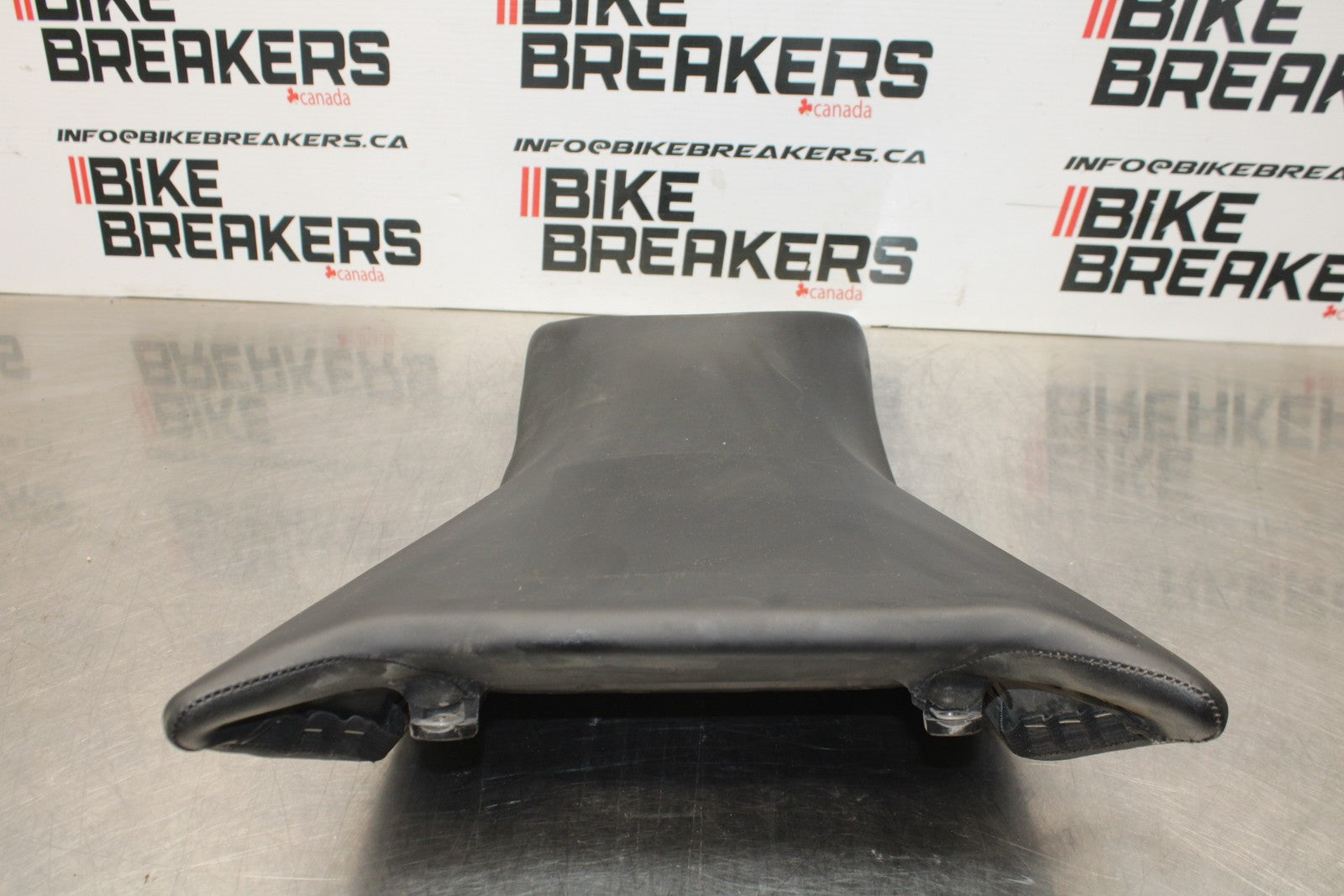 12-14 BMW S1000RR FRONT DRIVERS SEAT PAD SADDLE PILLION BB204