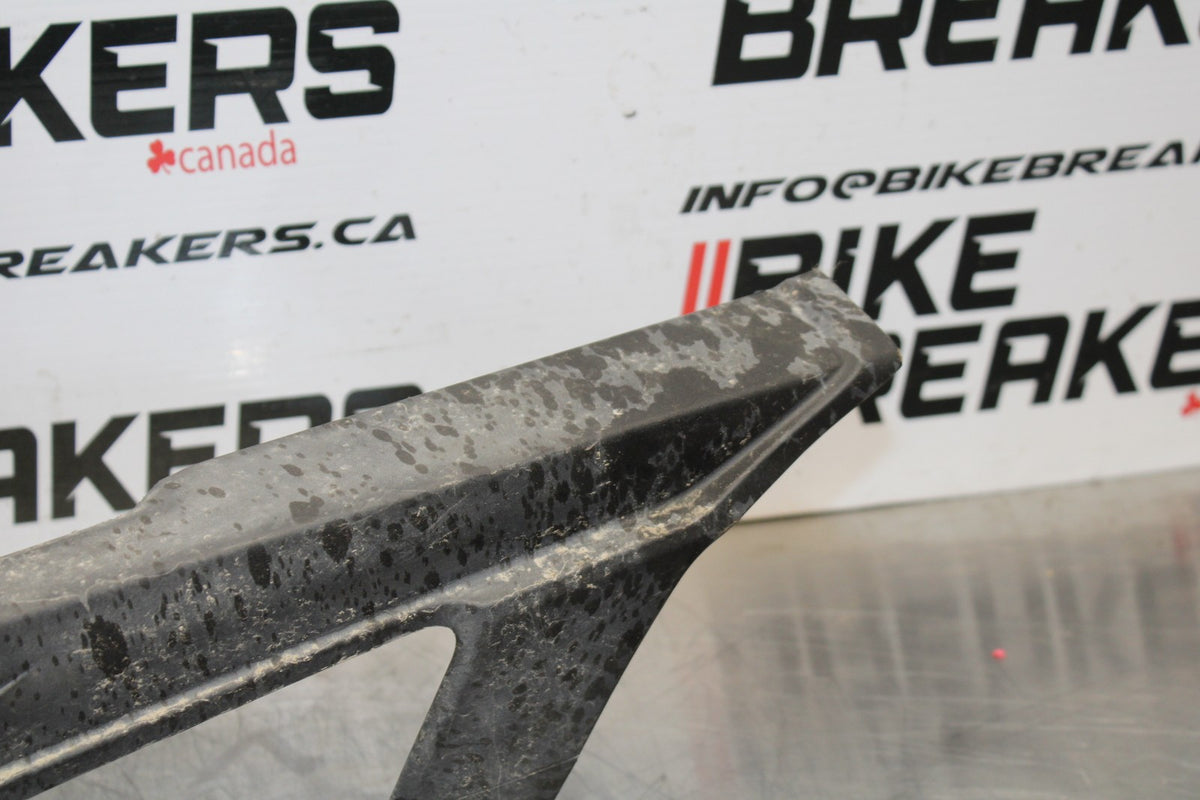 18-23 KAWASAKI NINJA 400 EX400 ABS REAR BACK DRIVE CHAIN GUARD SHIELD BB177