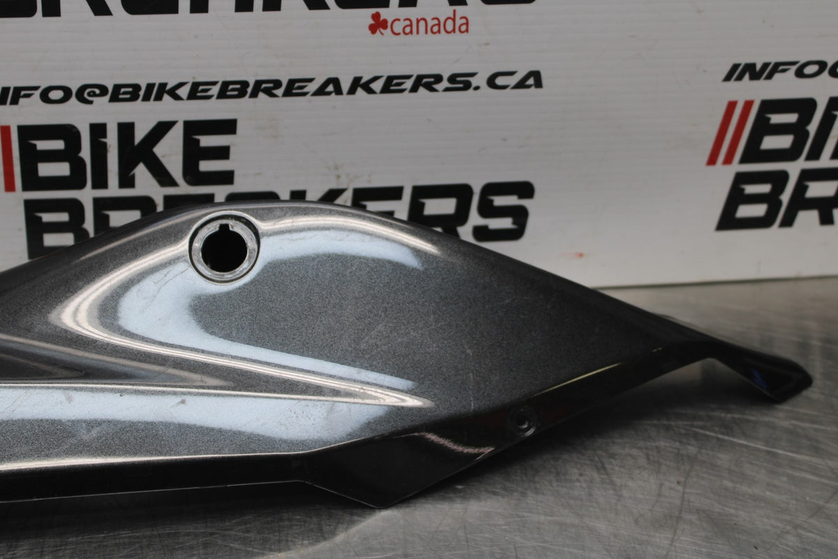 18-23 KAWASAKI NINJA 400 EX400 ABS LEFT REAR BACK TAIL FAIRING COWL SHROUD BB177