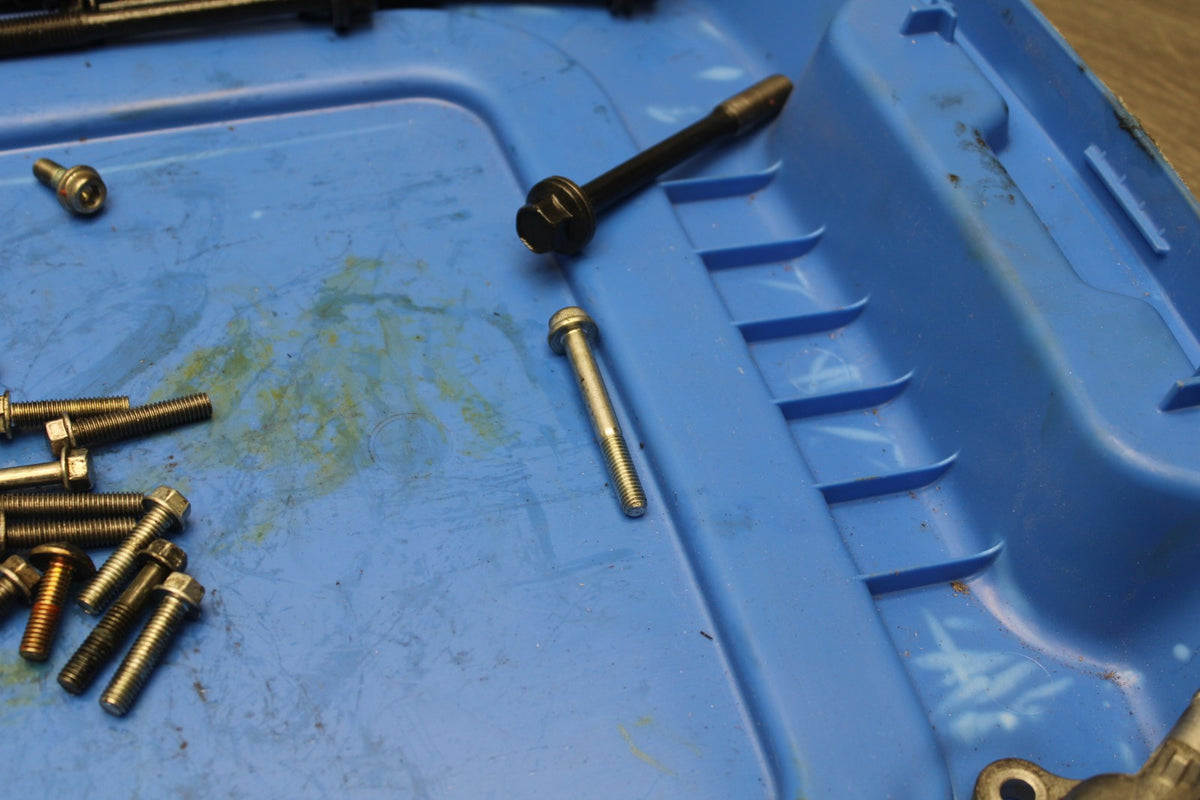 06-07 SUZUKI GSXR 600 ENGINE MOUNTING BOLTS HARDWARE MOTOR SCREWS BB848
