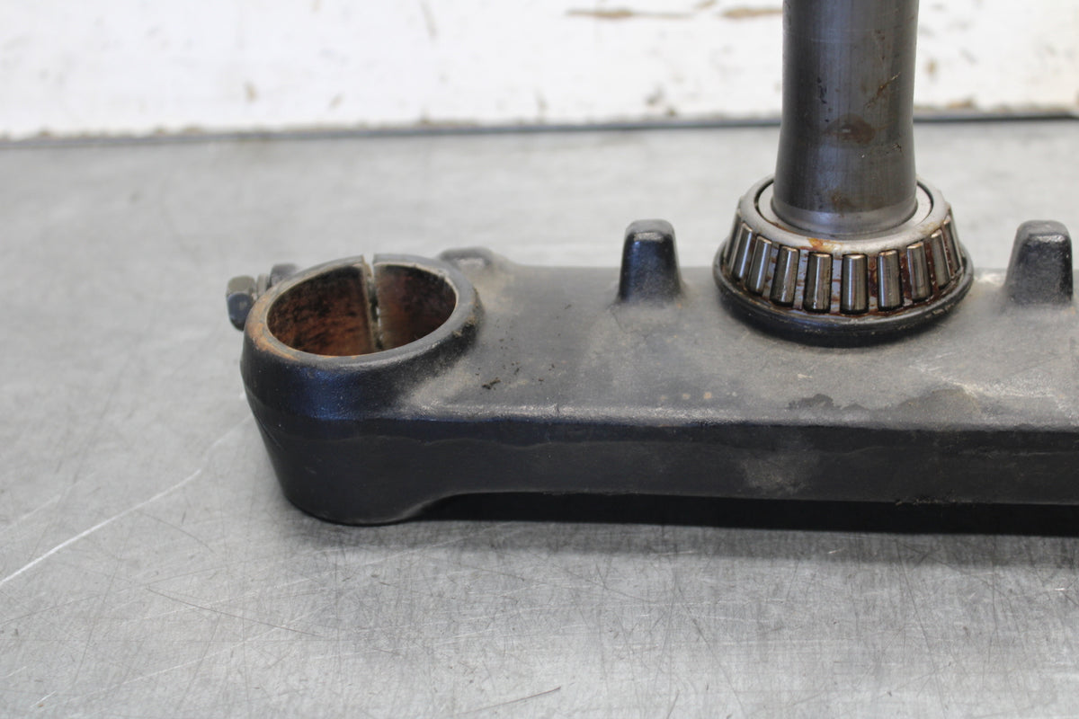 85-86 SUZUKI MADURA 1200 FRONT FORKS CLAMP LOWER TRIPLE TREE STEM  BB691