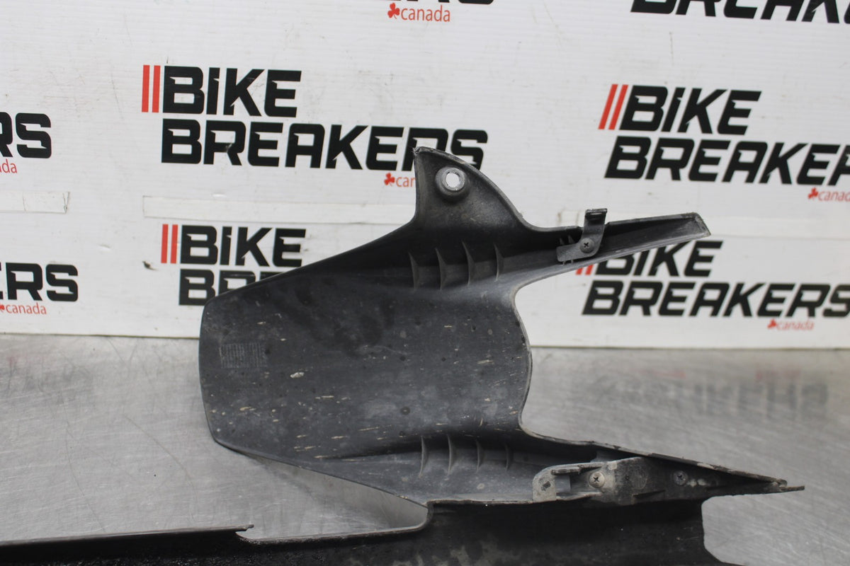 18 HONDA CBR650F REAR BACK DRIVE CHAIN GUARD COVER SHIELD BB946