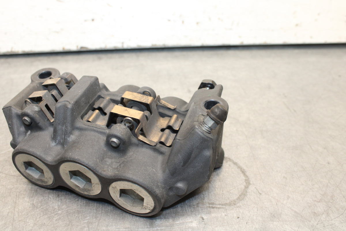 07-08 YAMAHA YZF R1 RIGHT LEFT FRONT BRAKE CALIPER SET PAIR CALIPERS BB675