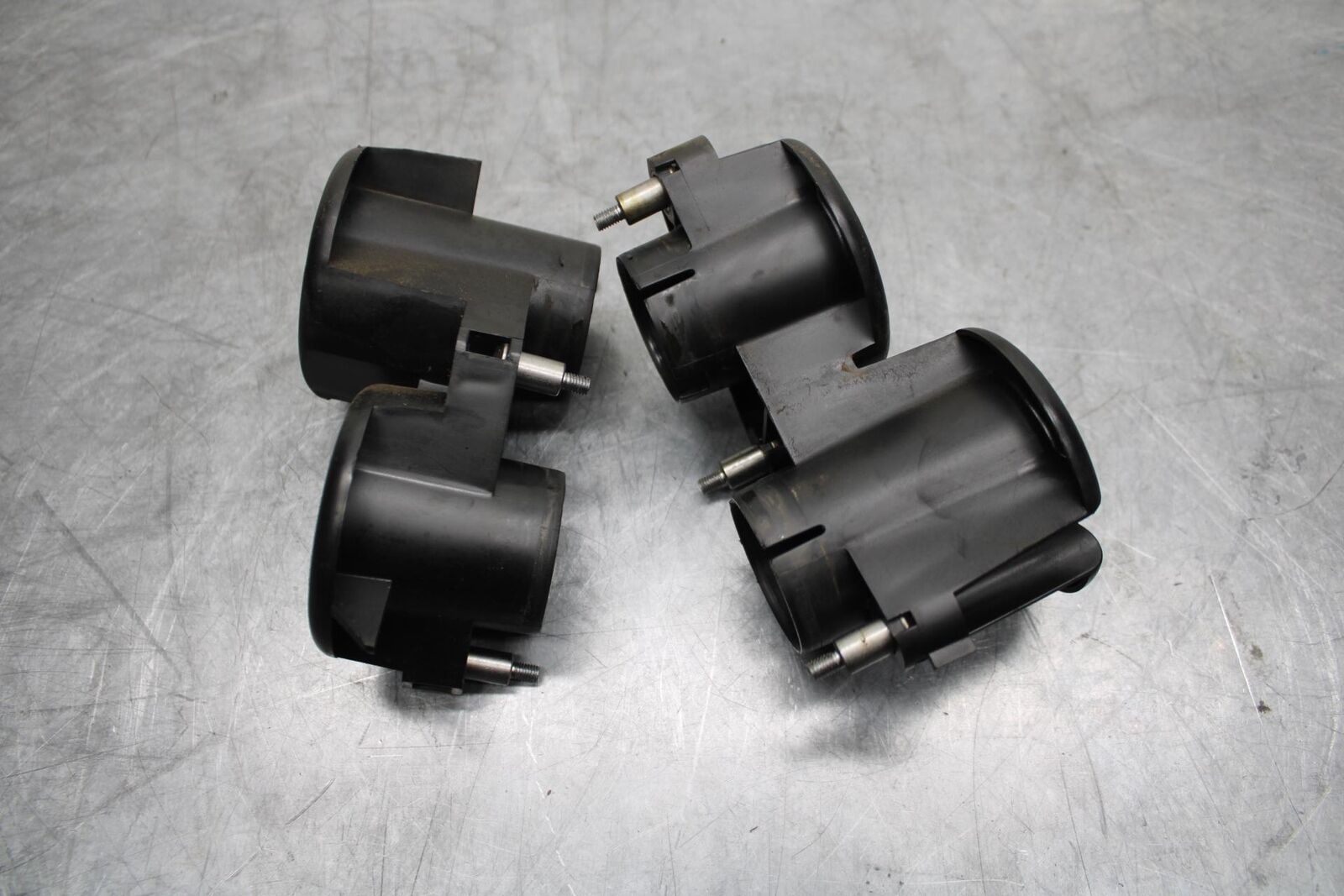05-06 HONDA CBR600RR  INTAKE VELOCITY STACKS 17225-MEE-000 17226-MEE-000 BB479