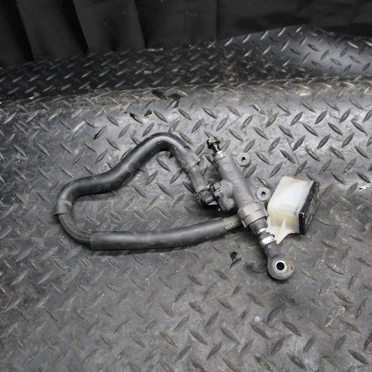 03-04 HONDA CBR600RR REAR BACK BRAKE MASTER CYLINDER W RESERVOIR BB200