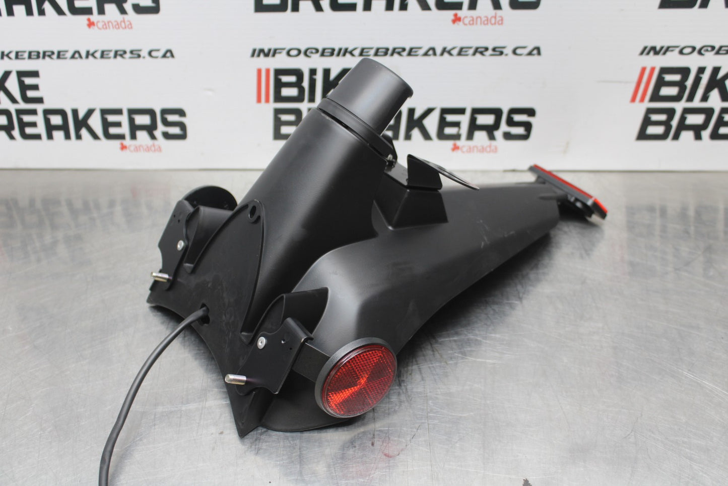 23-24 KAWASAKI NINJA ZX14R REAR BACK FENDER MUD GUARD BB764