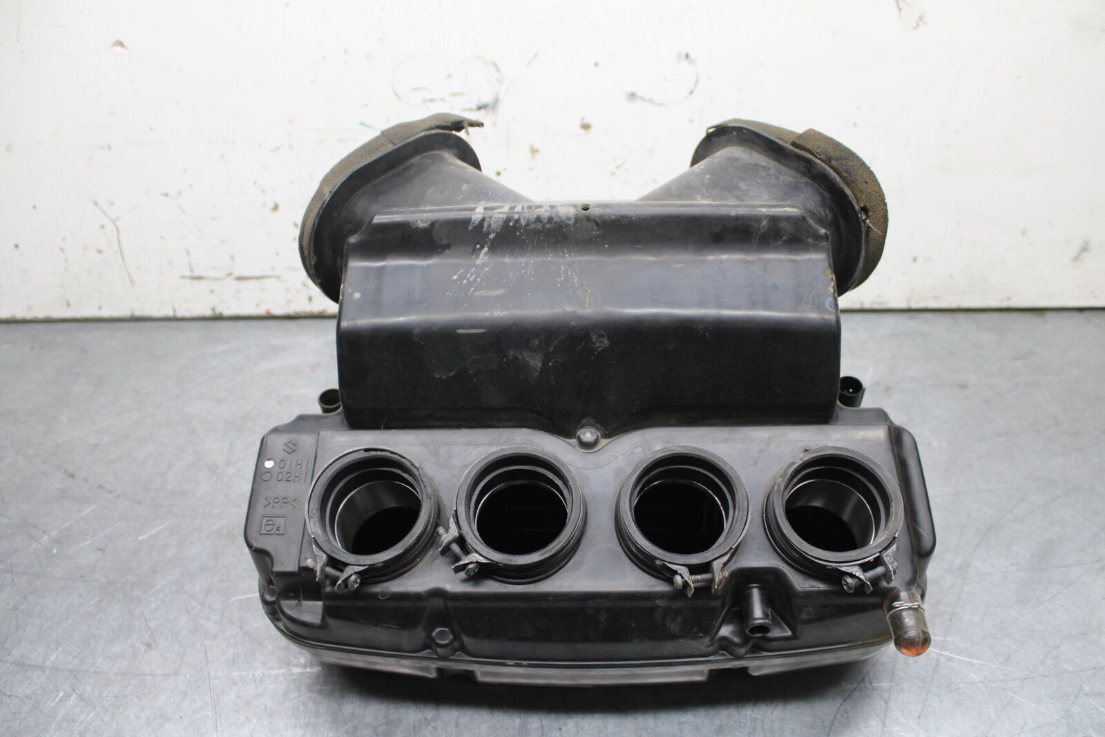 08-10 SUZUKI GSXR 600 AIRBOX AIR INTAKE FILTER BOX  BB721