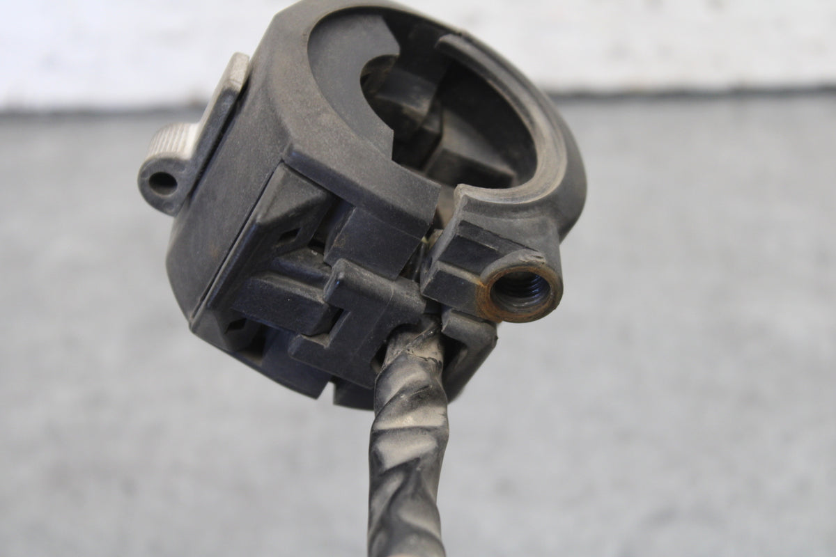 85-86 SUZUKI MADURA 1200 LEFT CLIP ON HANDLE HORN SIGNALS SWITCH SWITCHES  BB691