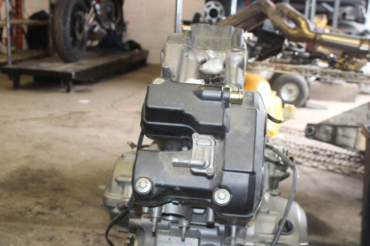 98-05 HONDA SUPER HAWK 1000 VTR1000F ENGINE MOTOR BB924