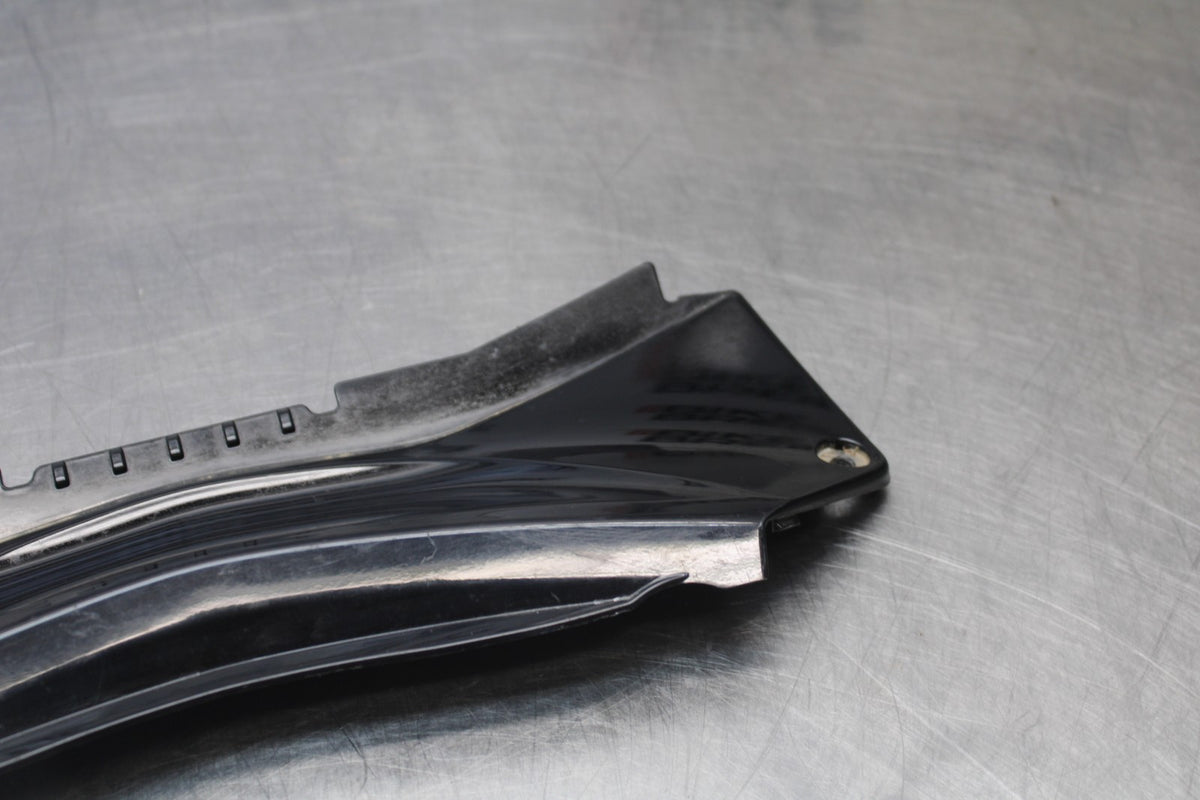 23 YAMAHA YZF R3 CENTER REAR BACK TAIL FAIRING COVER TRIM COWL BB003