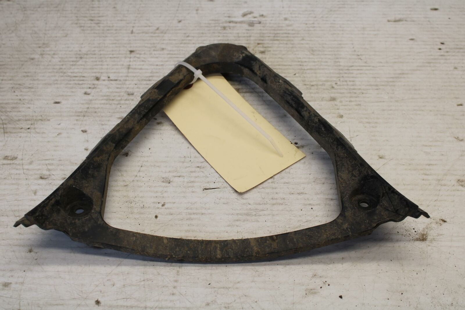 08-09 SUZUKI GSXR600 FRONT LOWER INNER EXHAUST V FAIRING COWL GUARD BB156B