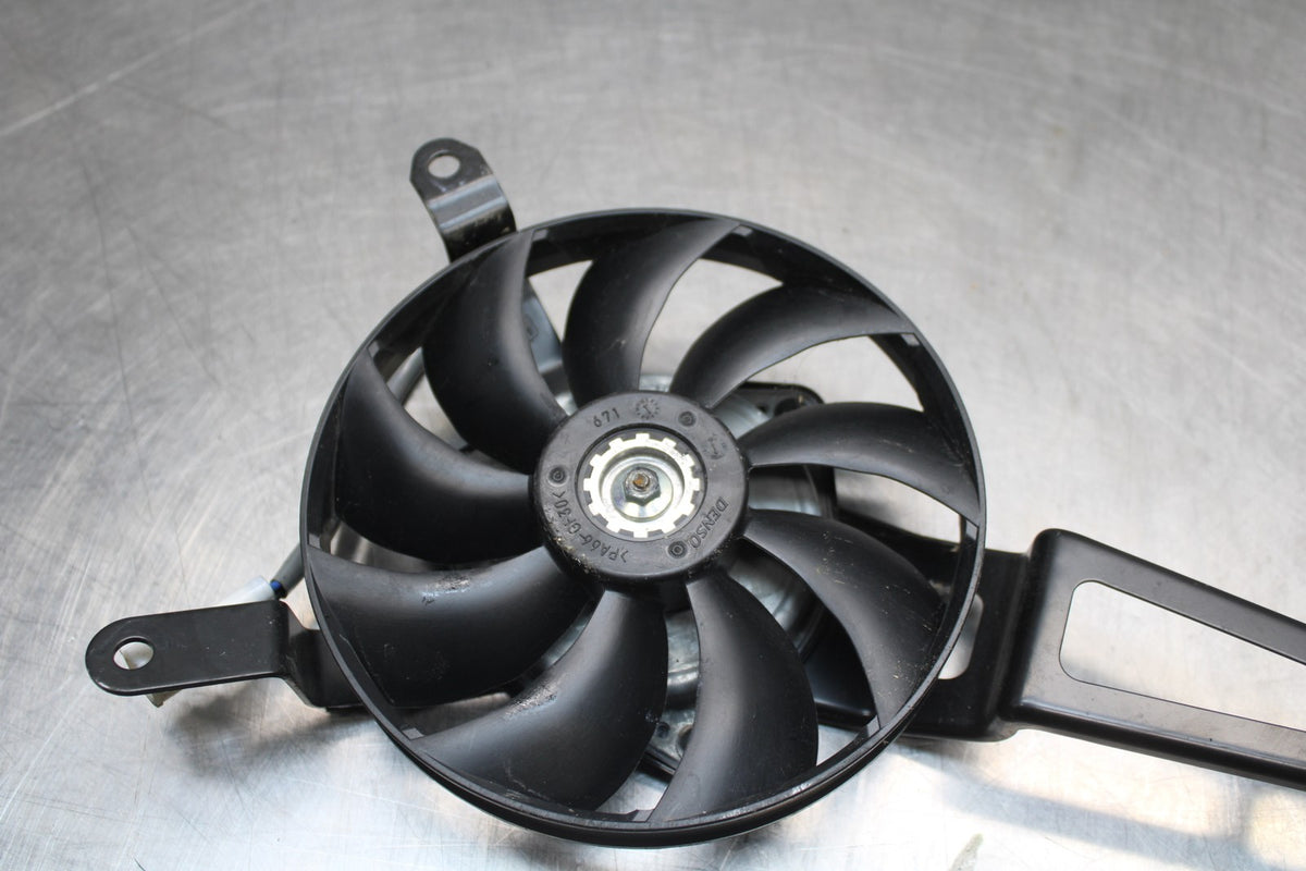 11-15 KAWASAKI NINJA ZX10R ENGINE RADIATOR COOLING FAN BB840