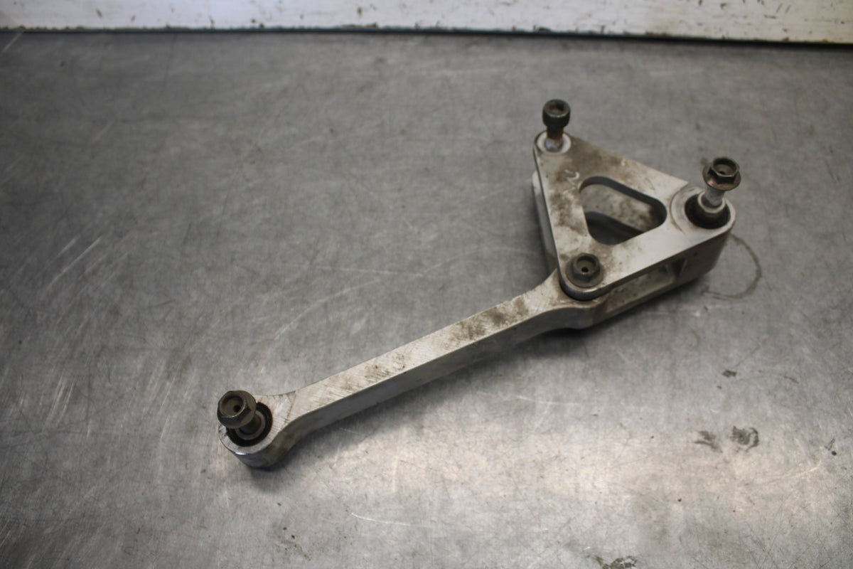 07-08 YAMAHA YZF R1 REAR DOGBONE SHOCK LINKAGE LINK BB675