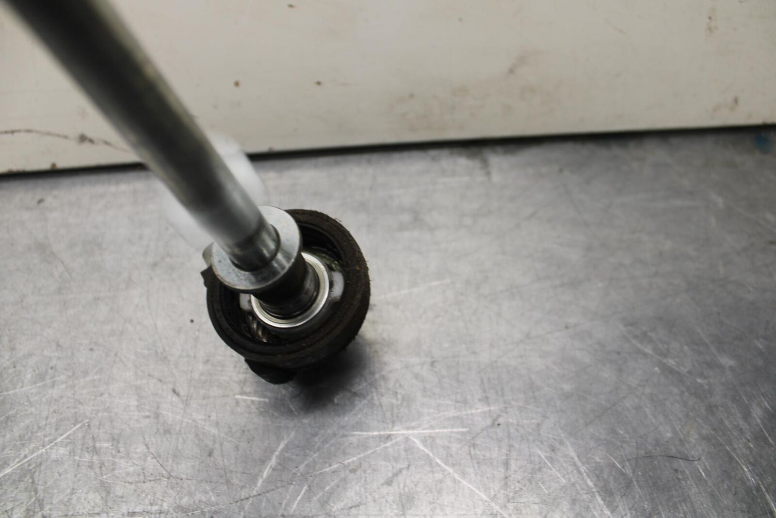 08-12 KAWASAKI NINJA 250R EX250J FRONT WHEEL RIM AXLE PIVOT BOLT BB612