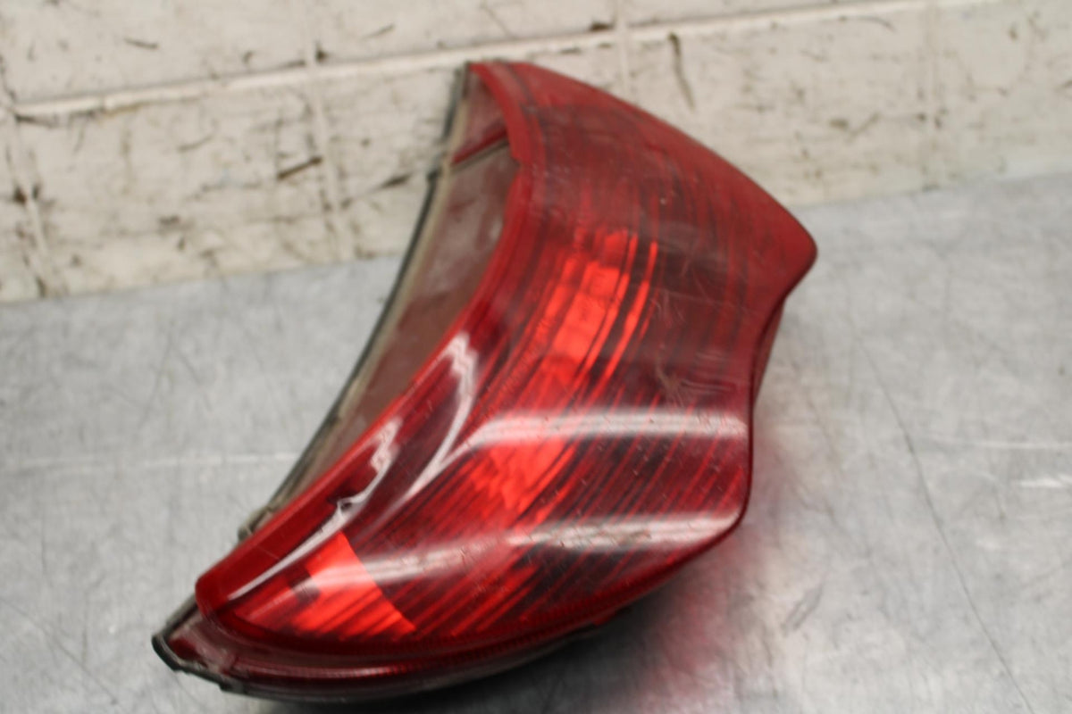 2006 Honda CBR600F4i REAR TAIL TAILLIGHT BACK BRAKE LIGHT BB567