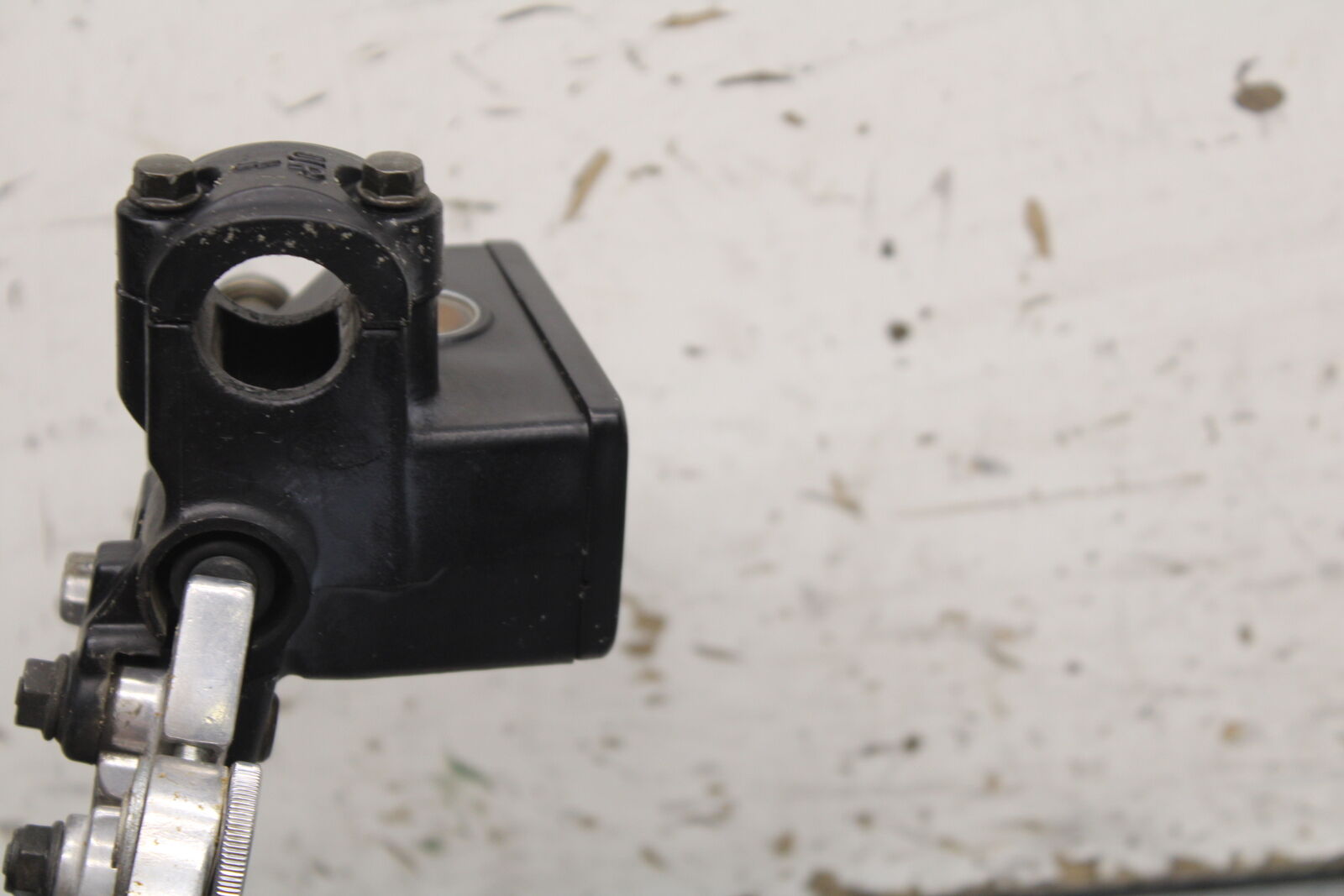 04-05 SUZUKI KATANA 750 GSX750F FRONT BRAKE MASTER CYLINDER w/ LEVER BB110