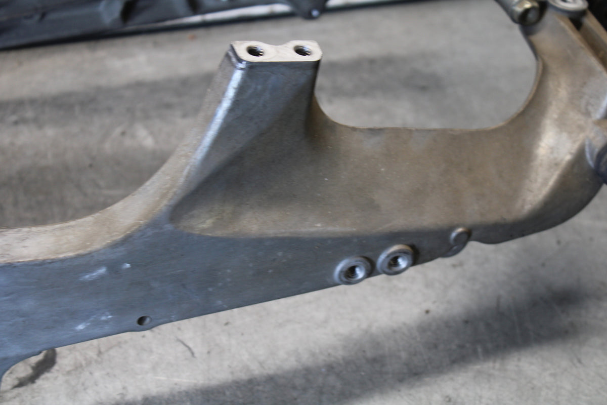 03-04 HONDA CBR600RR REAR SUBFRAME BACK SUB FRAME 50200-MEE-000 BB661