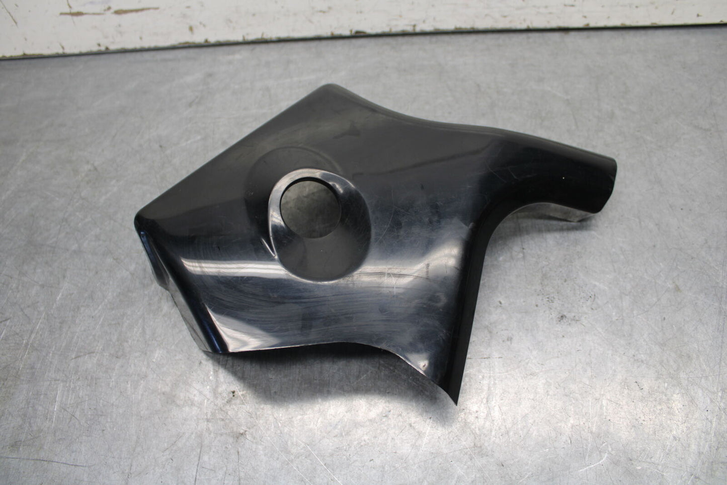 05-06 SUZUKI BOULEVARD M50 NECK FRAME COVER COWL BB671