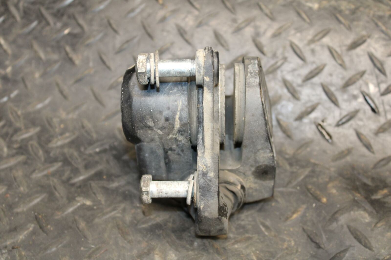 78 SUZUKI GS550E FRONT BRAKE CALIPER  BB212