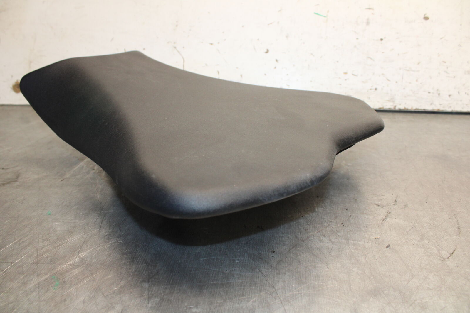 09-12 KAWASAKI NINJA ZX6R FRONT DRIVERS SEAT PAD SADDLE 53066-0246-MA BB698