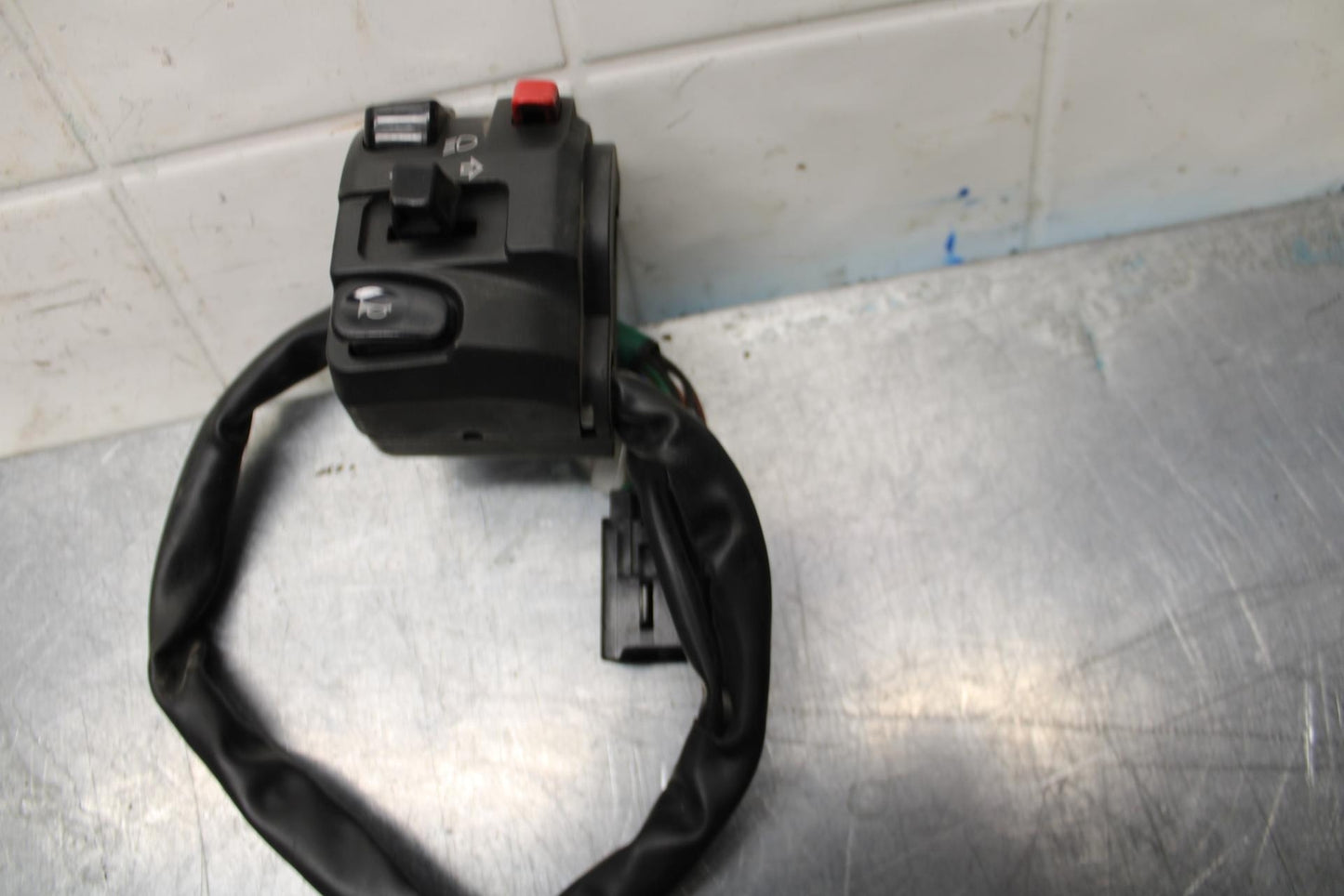 08-09 KAWASAKI NINJA ZX14R LEFT CLIP ON HANDLE HORN SIGNALS SWITCH SWITCHES BB73