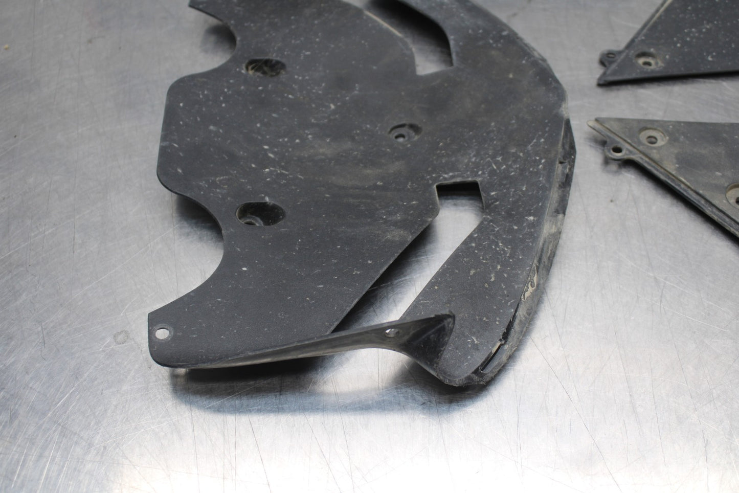 07-08 KAWASAKI NINJA ZX6R LOWER FRONT UPPER INNER HEADLIGHT COWL FAIRING  BB203