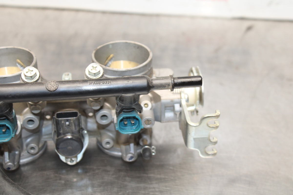 23-24 YAMAHA MT-07 MAIN FUEL INJECTORS / THROTTLE BODIES BB927