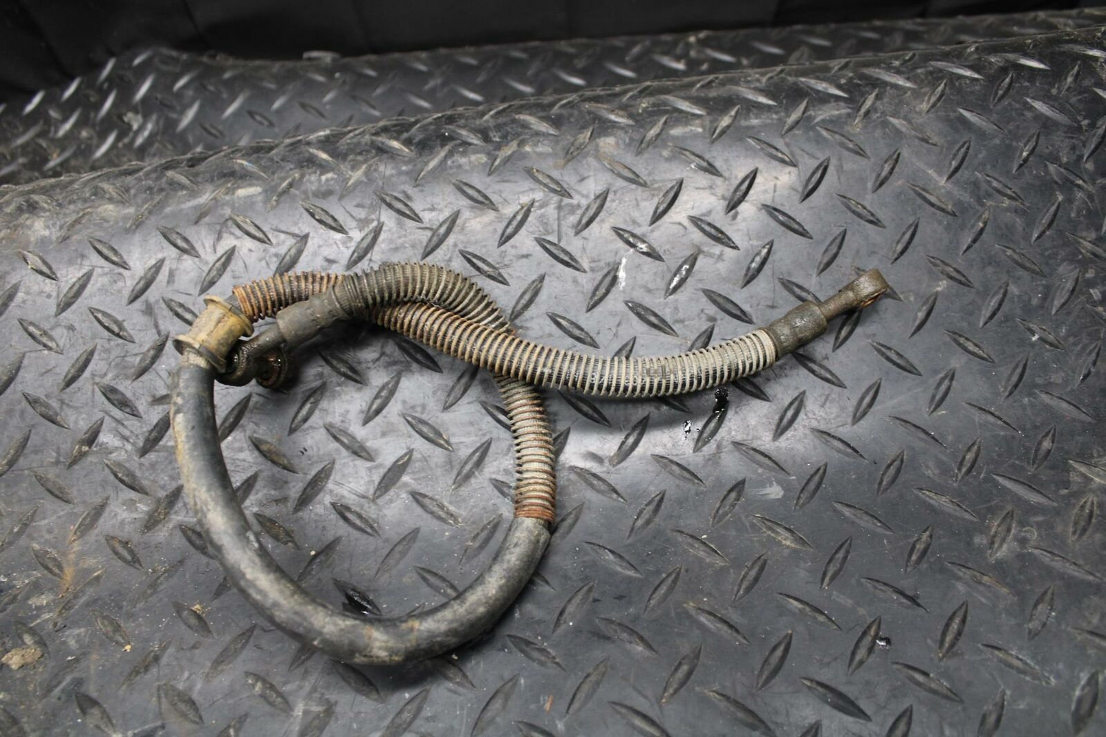 2004 Yamaha Banshee 350 YFZ350 REAR BACK BRAKE HOSE FLUID LINE BB232