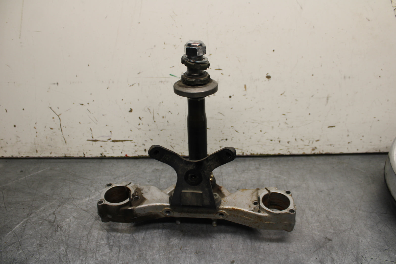 99-00 YAMAHA V STAR 1100 FRONT FORKS CLAMP LOWER TRIPLE TREE STEM BB711