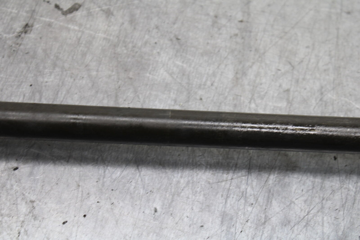 99-00 YAMAHA V STAR 1100 REAR AXLE BACK WHEEL RIM PIVOT BOLT AXEL BB711