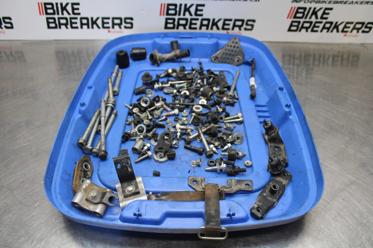 17-22 KTM 390 DUKE ENGINE MOUNTING BOLTS HARDWARE MOTOR SCREWS BB180