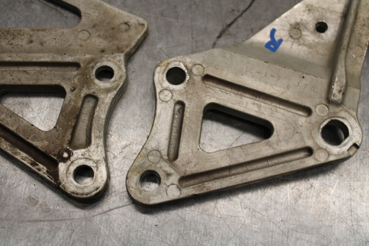 91-92 SUZUKI GSXR750 M  LEFT RIGHT REARSET DRIVER PEG BRACKETS MOUNTS BB125