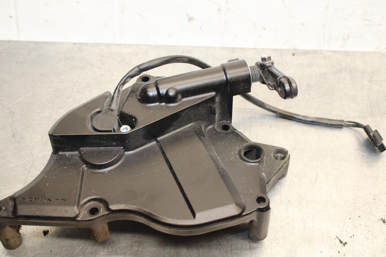 2015 Suzuki GSXR750 ENGINE SPROCKET COVER BB595