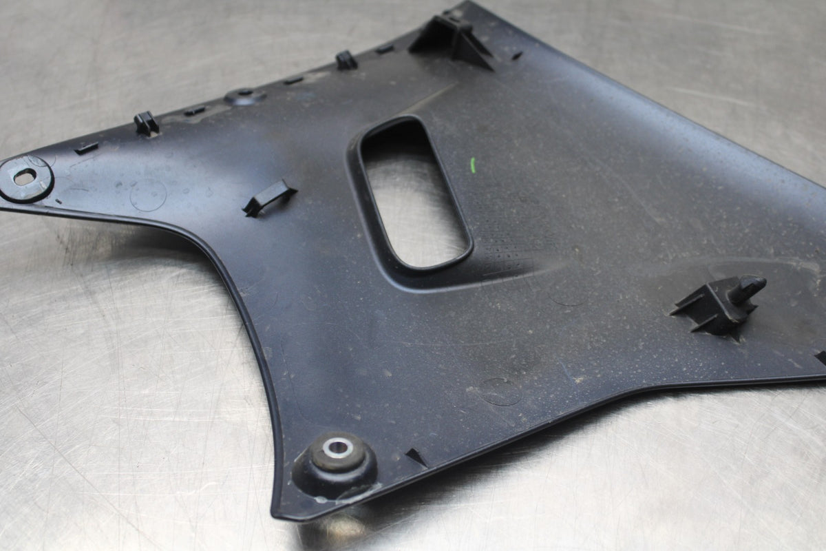 22-25 YAMAHA YZF R7 LEFT LOWER BOTTOM BELLY SIDE FAIRING COWL BB583