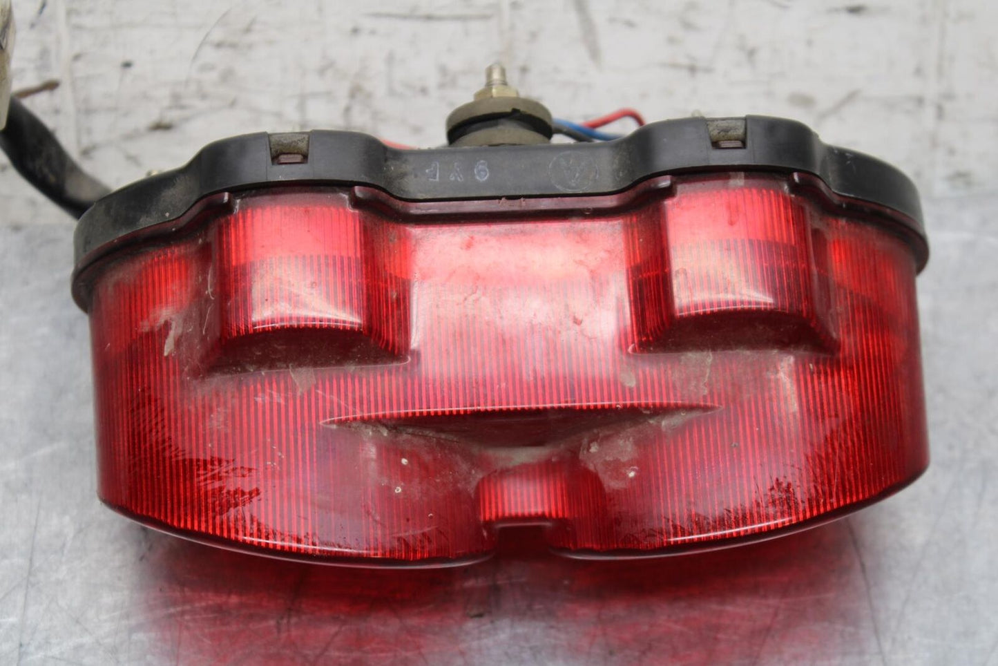 2000 Kawasaki Ninja ZX9R REAR TAIL TAILLIGHT BACK BRAKE LIGHT 23025-1301  BB70