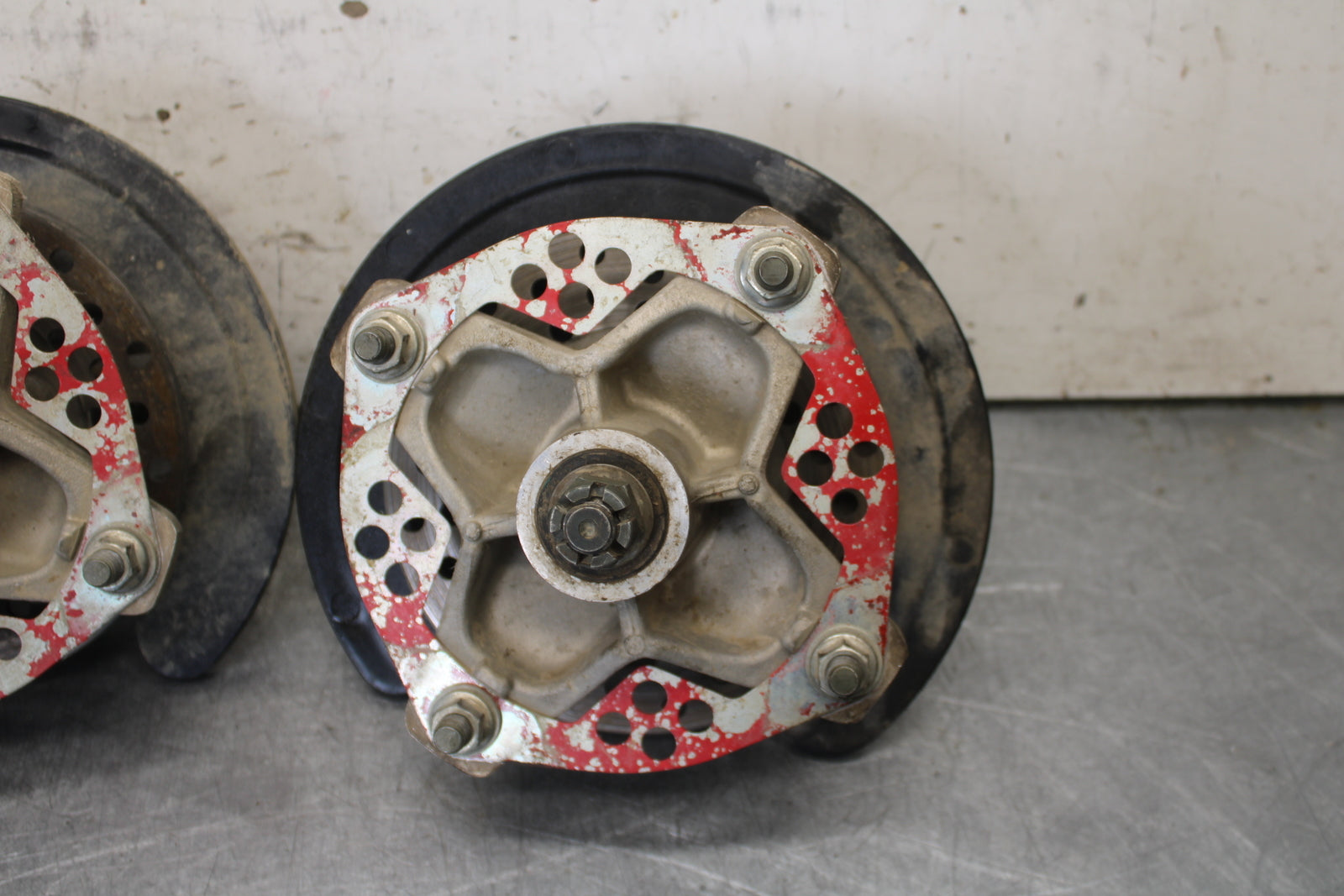 01-05 YAMAHA RAPTOR 660R FRONT WHEEL RIGHT LEFT HUB SET 5LP-25111-20-00  BB695