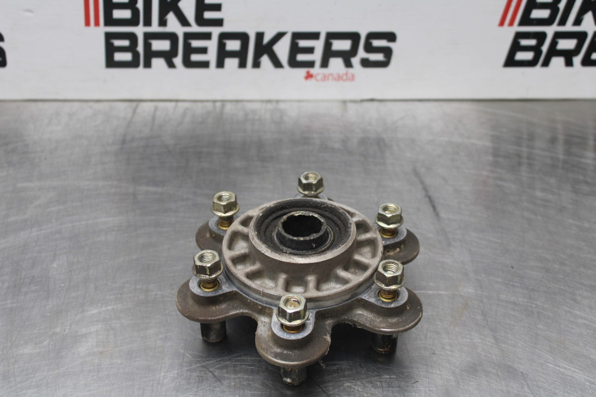 02 DUCATI MONSTER 620 REAR BACK SPROCKET HUB BB851