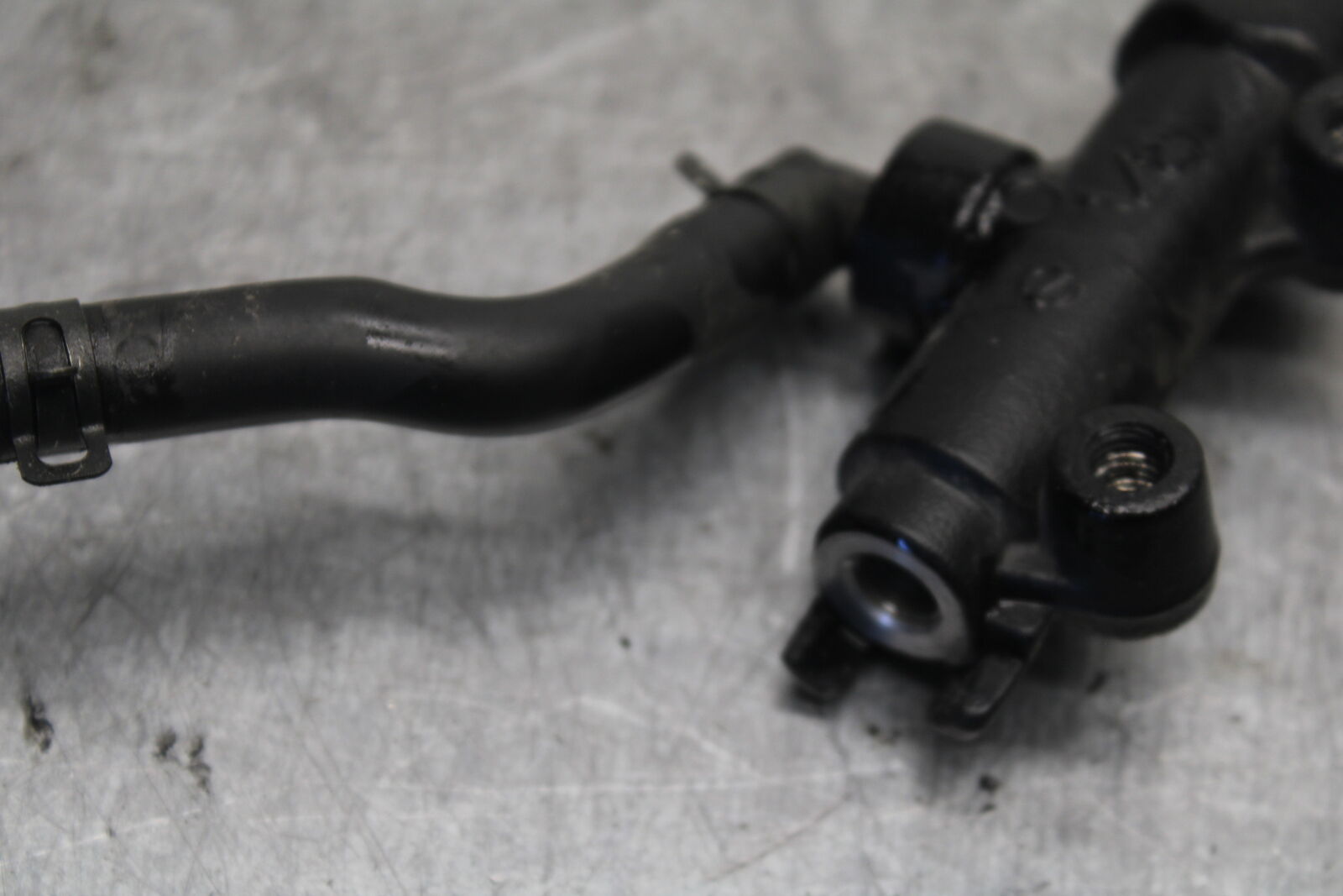 09-12 KAWASAKI NINJA ZX6R REAR BACK BRAKE MASTER CYLINDER W RESERVOIR BB698