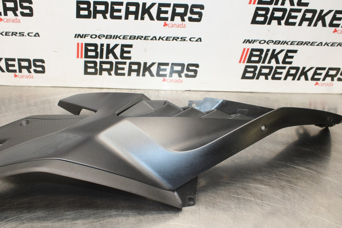 23-26 KAWASAKI NINJA ZX4RR LEFT FRONT UPPER MID SIDE FAIRING COWL PLASTIC BB00