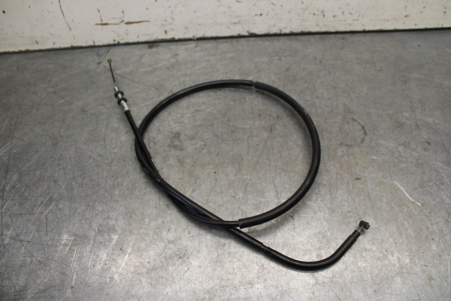 22-24 YAMAHA XSR900 CLUTCH CABLE LINE BB683