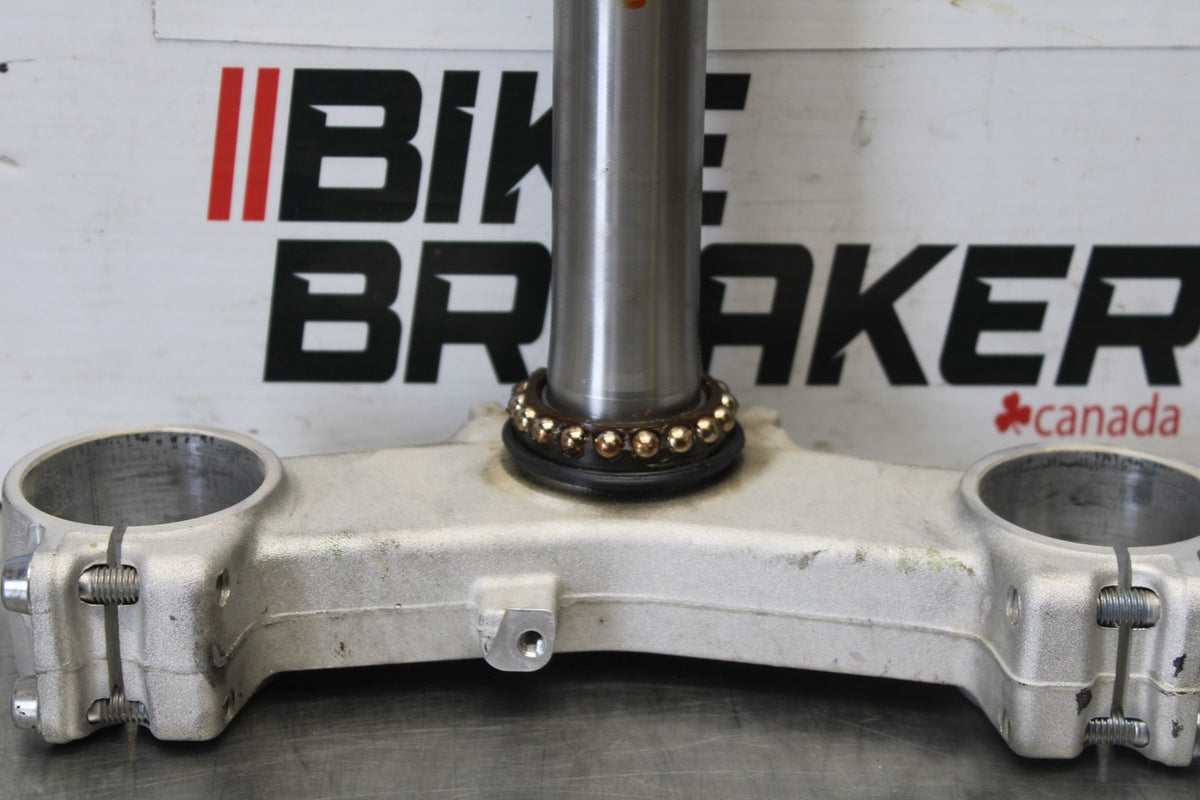 13-18 KAWASAKI NINJA ZX6R FRONT FORKS CLAMP LOWER TRIPLE TREE STEM BB908