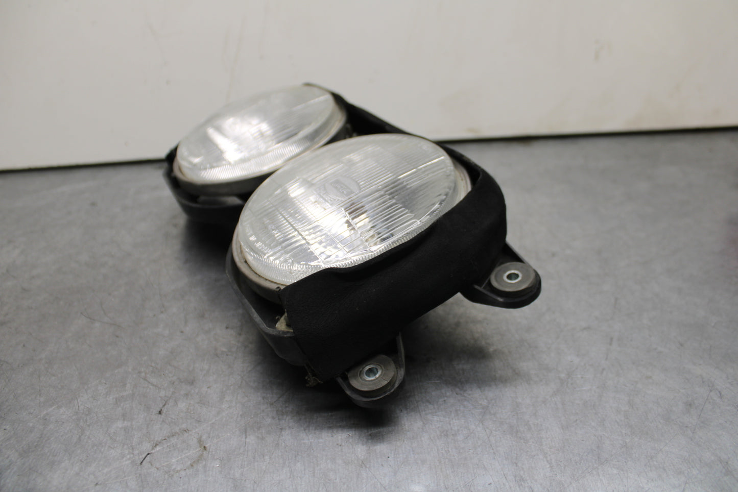 93-94 KAWASAKI NINJA ZX7R FRONT HEADLIGHT HEAD LIGHT LAMP BB122