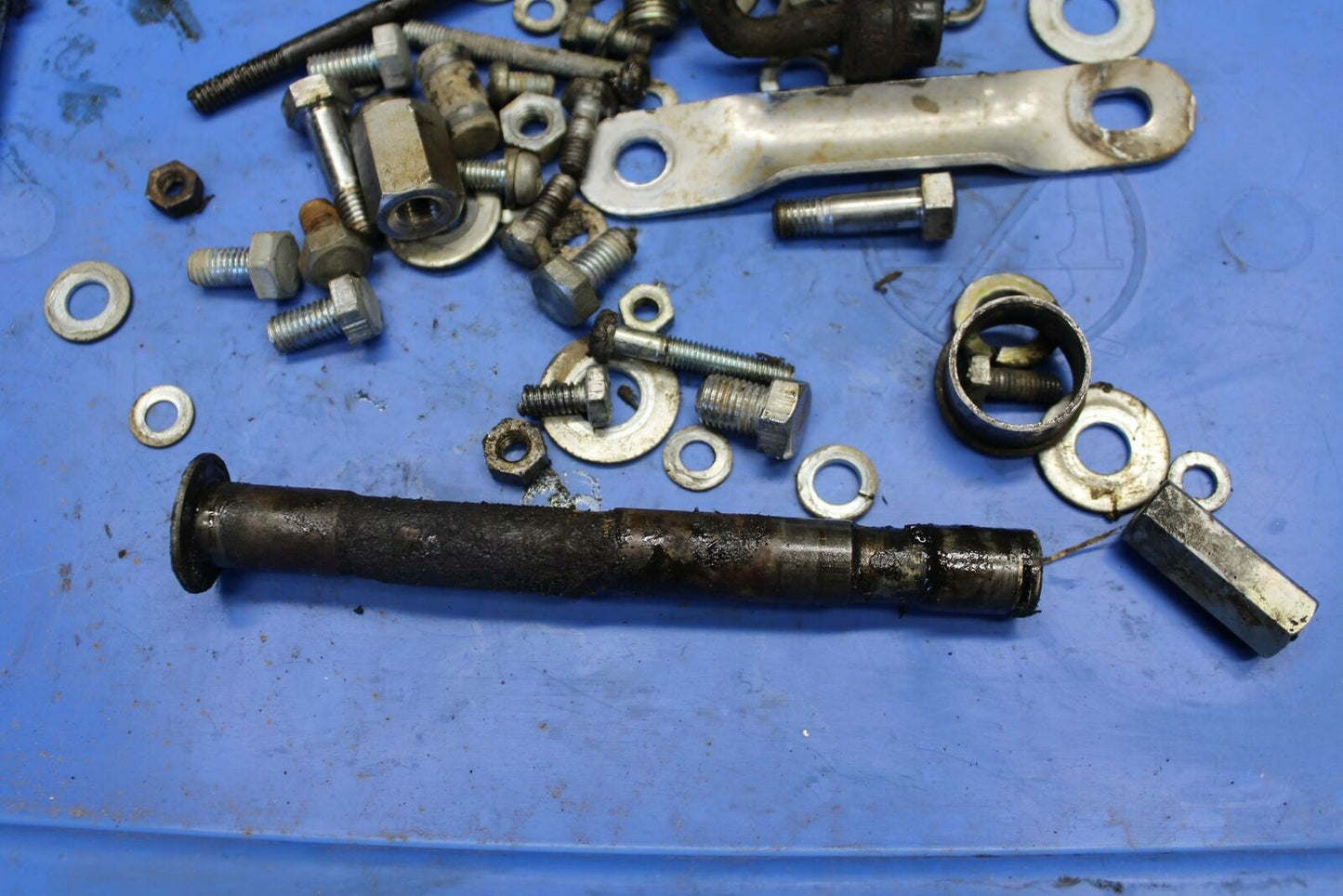 71 YAMAHA L5 BOLTS LEFTOVER  BB230