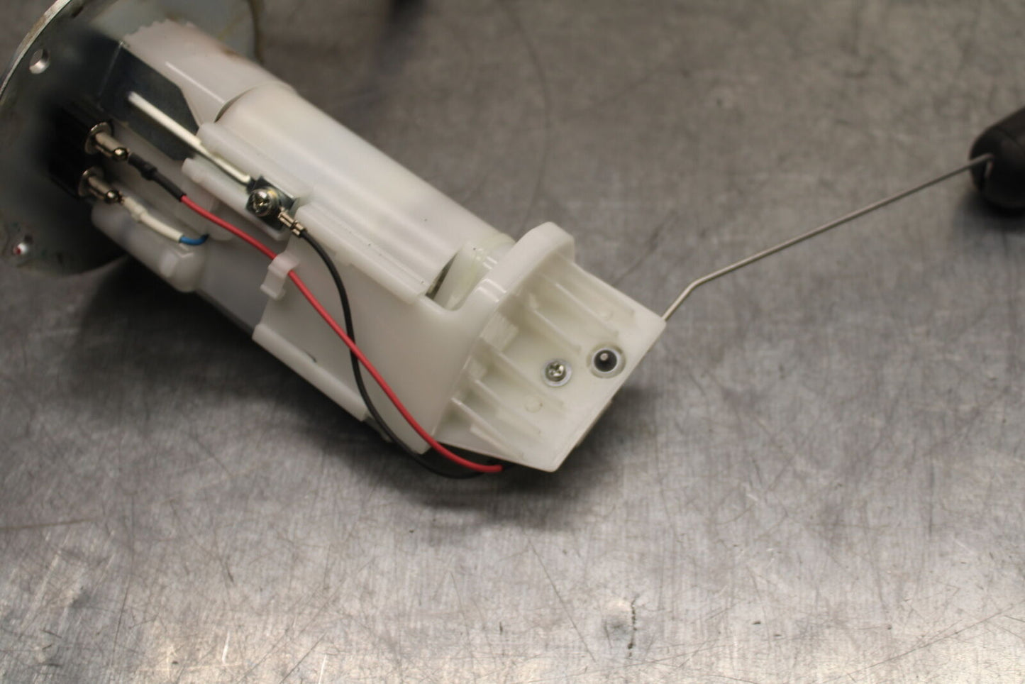 18-23 KAWASAKI NINJA 400 EX400 ABS FUEL PUMP GAS PETROL SENDER UNIT BB747