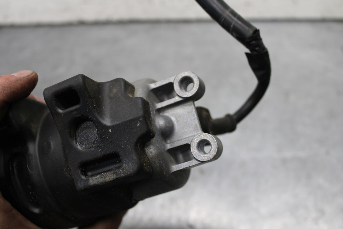 22-24 YAMAHA XSR900 ENGINE STARTING STARTER MOTOR -DC 12V BB683