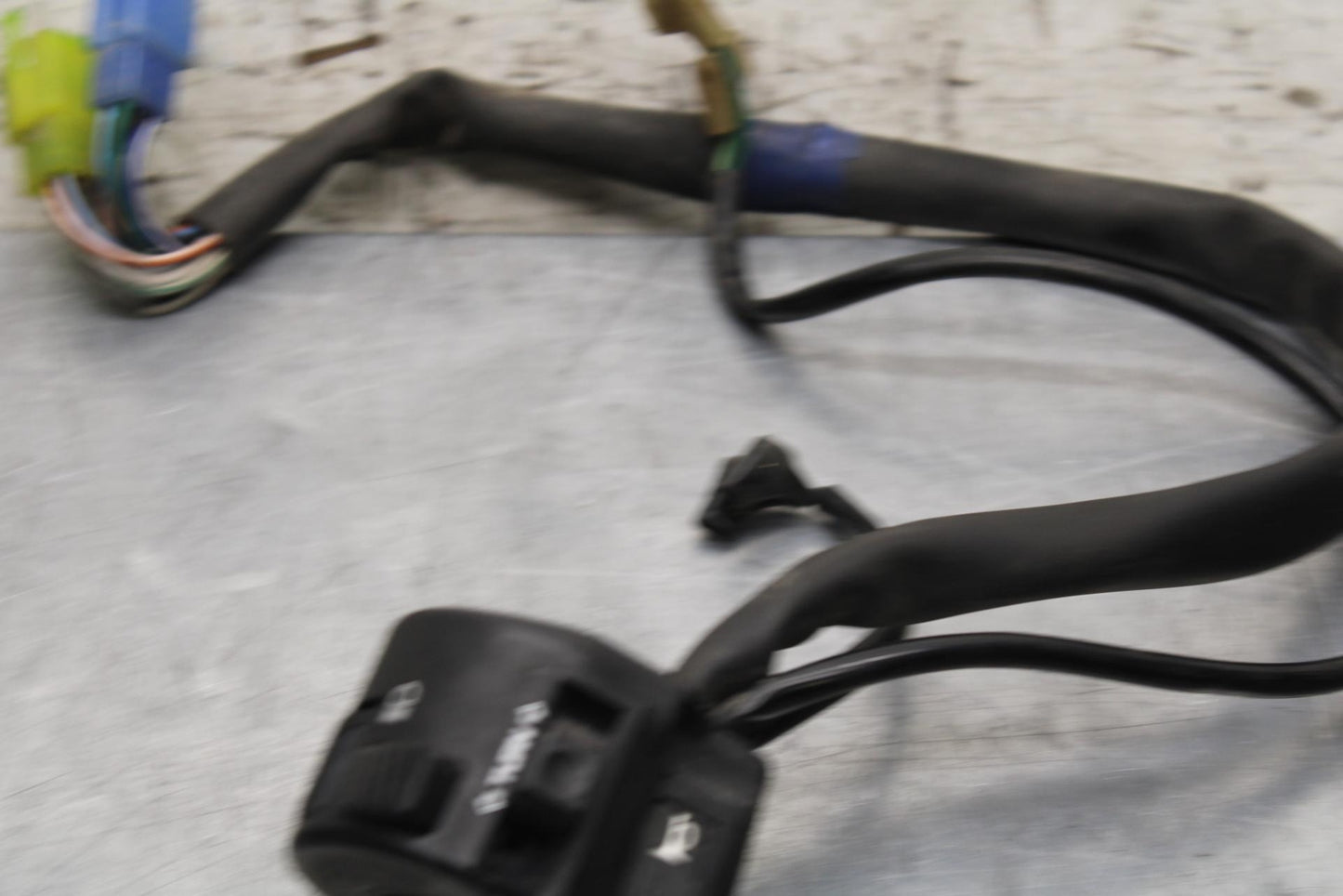 2000 Honda Super Hawk VTR1000F LEFT CLIP ON HANDLE HORN SIGNALS SWITCH BB577