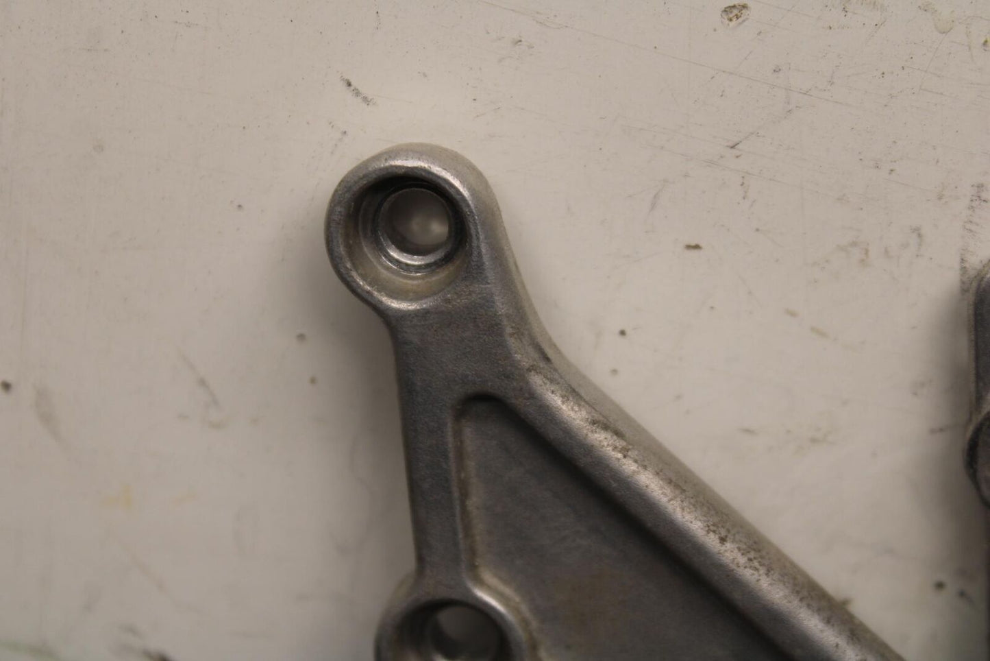 06-07 HONDA CBR1000RR RIGHT REARSET REAR SET DRIVER FOOT PEG REST STOP BB99