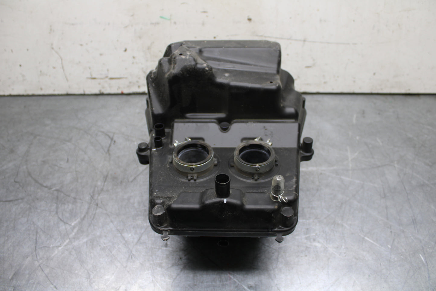 19-22 KAWASAKI Z400 AIRBOX AIR INTAKE FILTER BOX BB708